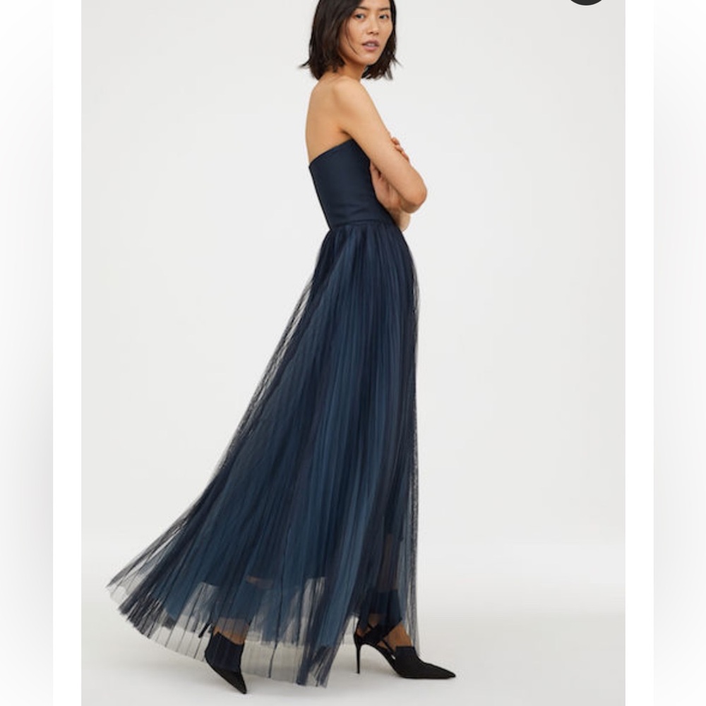 H&M Navy Blue Tulle Strapless Maxi Dress
